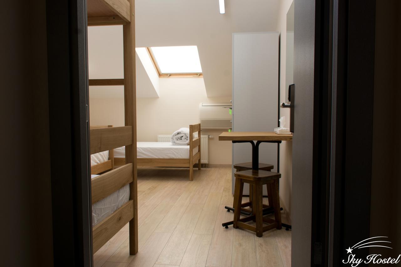 Sky Hostel Kijów Zewnętrze zdjęcie