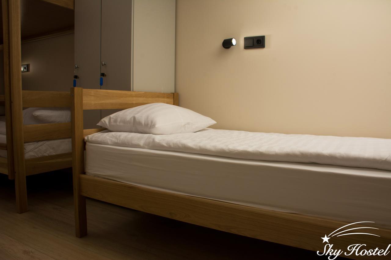 Sky Hostel Kijów Zewnętrze zdjęcie