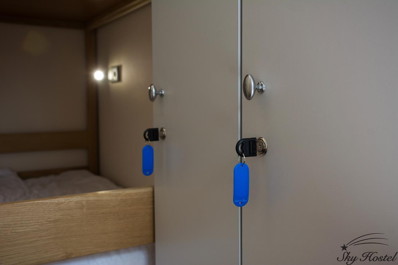 Sky Hostel Kijów Zewnętrze zdjęcie