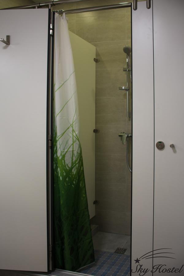 Sky Hostel Kijów Zewnętrze zdjęcie
