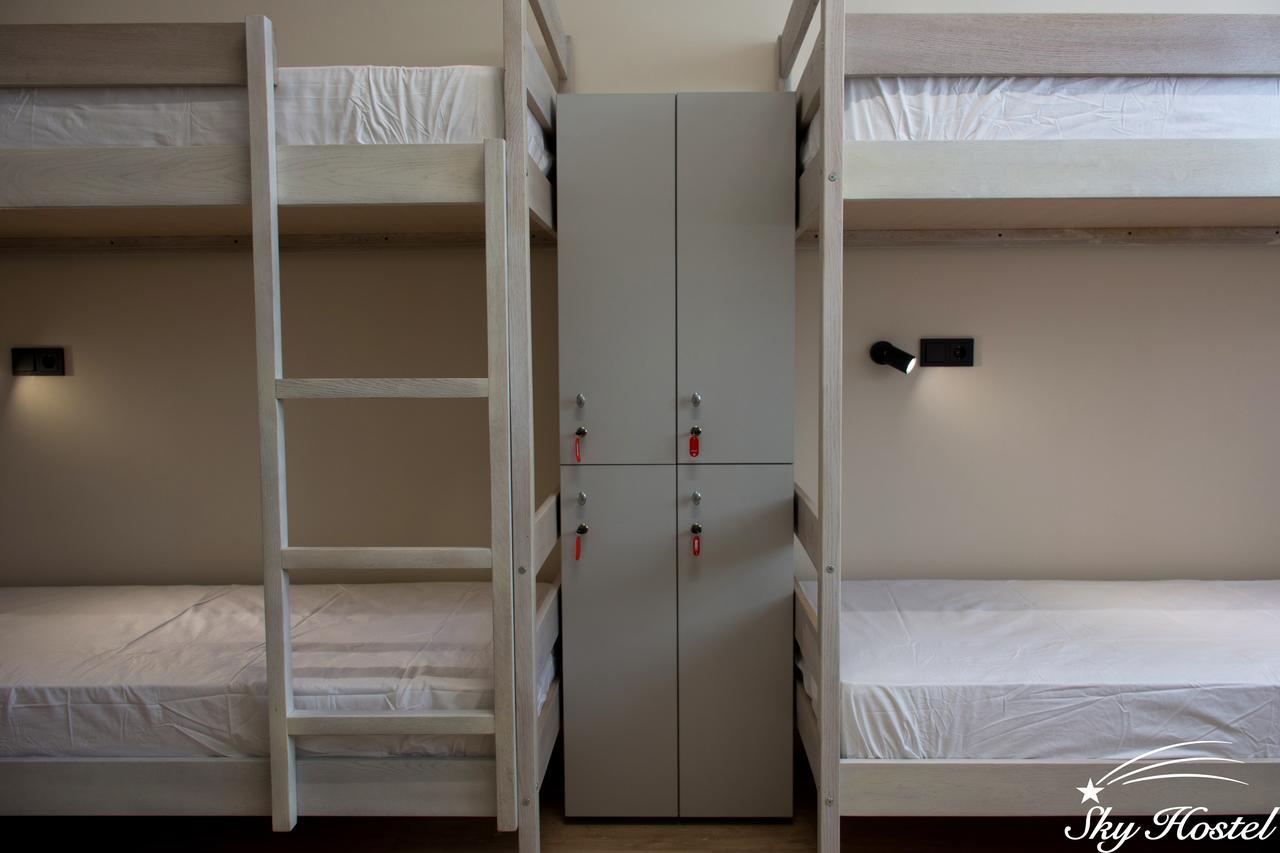 Sky Hostel Kijów Zewnętrze zdjęcie
