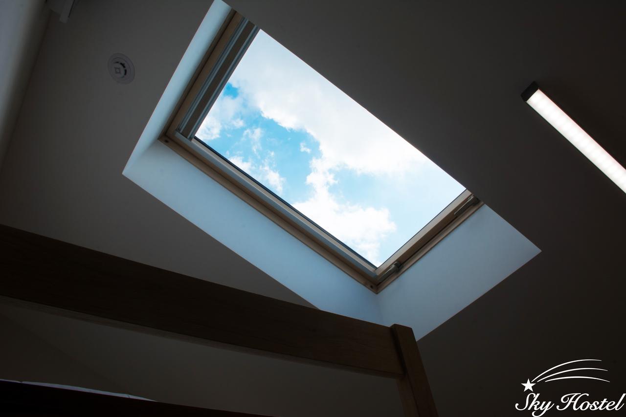 Sky Hostel Kijów Zewnętrze zdjęcie