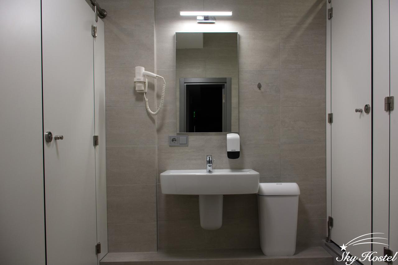 Sky Hostel Kijów Zewnętrze zdjęcie