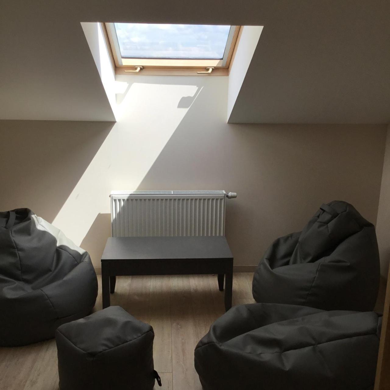 Sky Hostel Kijów Zewnętrze zdjęcie