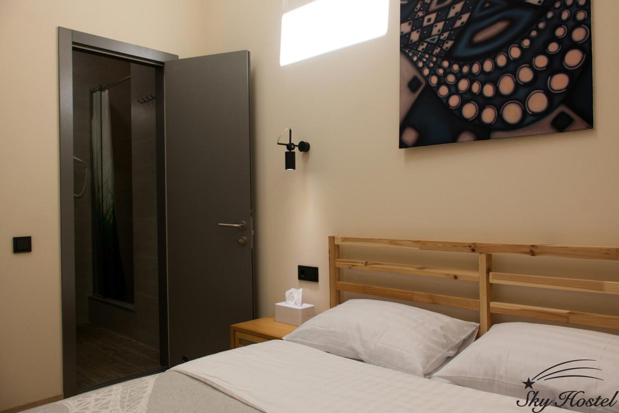Sky Hostel Kijów Zewnętrze zdjęcie